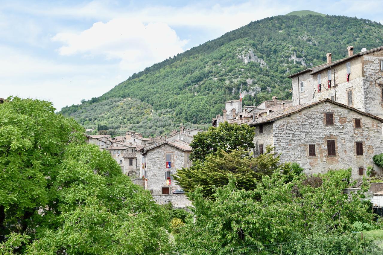 Residenza Le Logge Bed & Breakfast Gubbio Luaran gambar